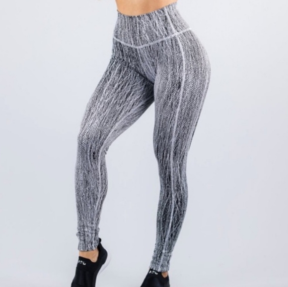 Buffbunny jacquard leggings in mineral - Picture 2 of 6